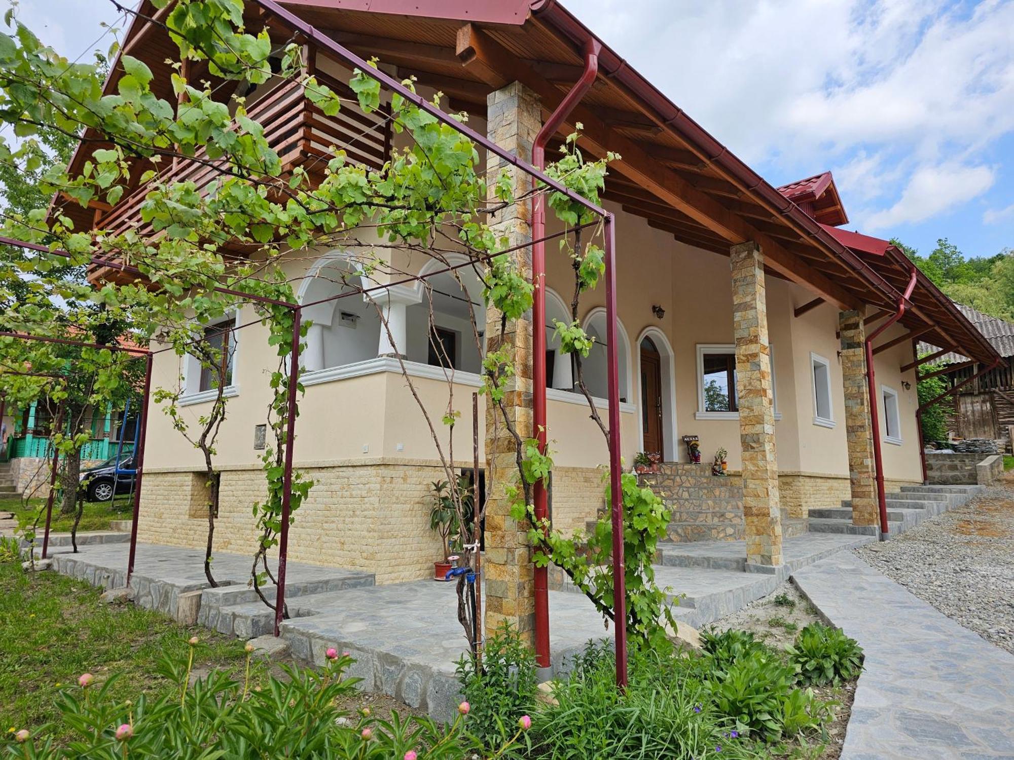 Casa Hera Călimăneşti Esterno foto
